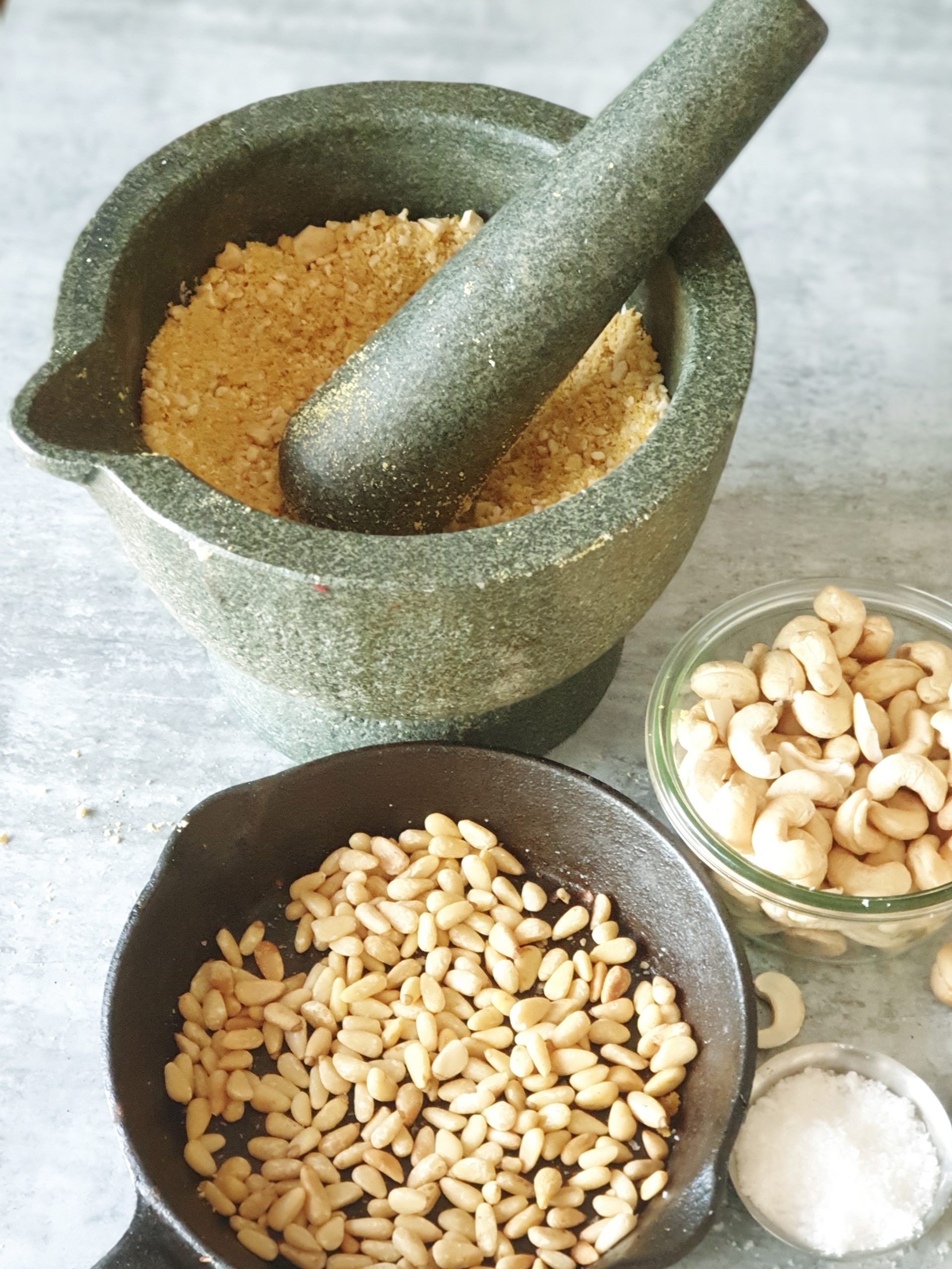Making plant-based parmesan with cashews & pinenuts