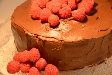 Dark chocolate and raspberry cake with chocolate ganache