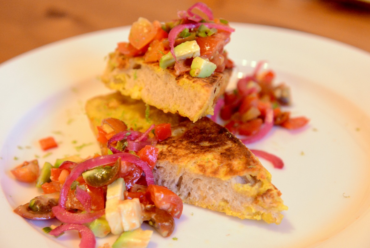 Eggy(less) Bread aka Plant-based french Toast served with a colourful tomato, onion and avocado salsa